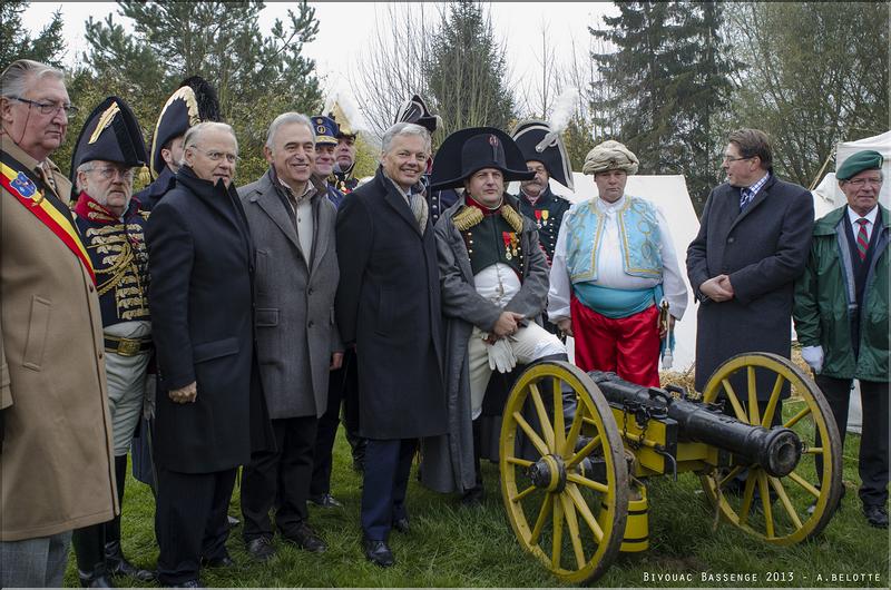 Le bourgmestre de Bassenge Josly Piette, le Consul d'Allemagne Grard Blaise, e Gouverneur Michel Foret, Commissaire Olivier Libois, Ministre Didier Reynders,