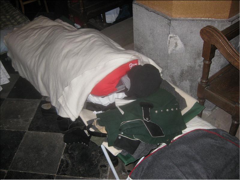 Le bivouac dans l'glise de Bassenge photo copyright 2013 Yves Moerman